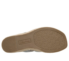 Martha Stewart:Iris - Unstoppable | Skechers near me