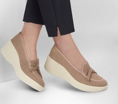Relaxed Fit: Parallel Lite - Soaring Softly | Skechers online shop