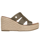 Martha Stewart:Iris - Unstoppable | Skechers on sale