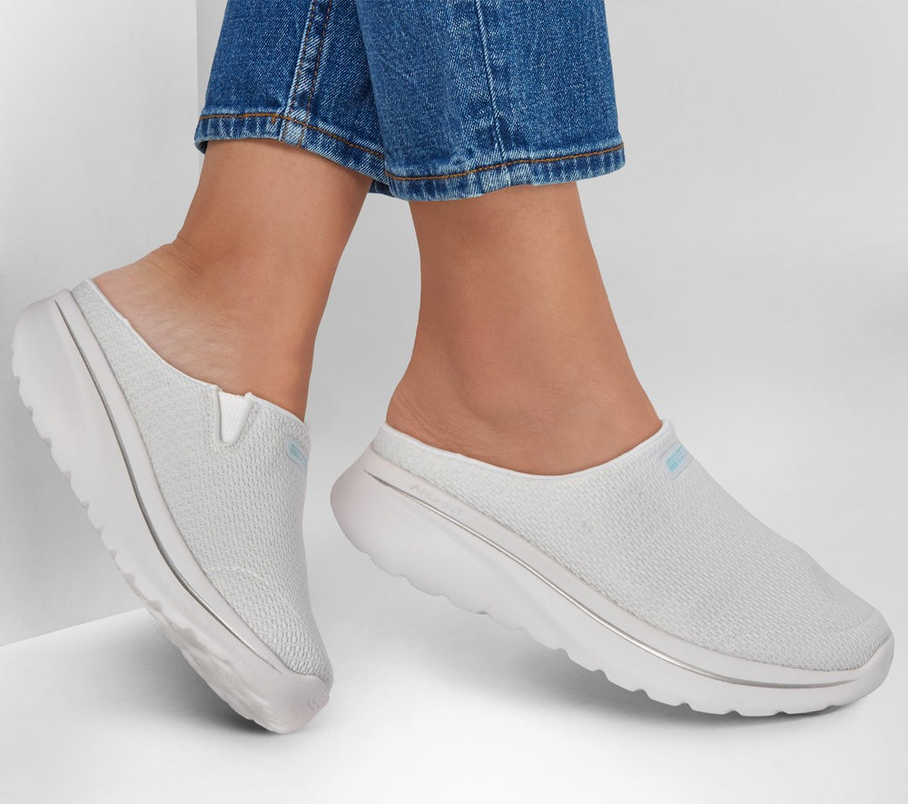 Relaxed Fit: GO WALK Arch Fit N-Joy - Katie | Skechers outlet