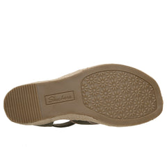 Martha Stewart: Iris - Modest Queen | Skechers online shop